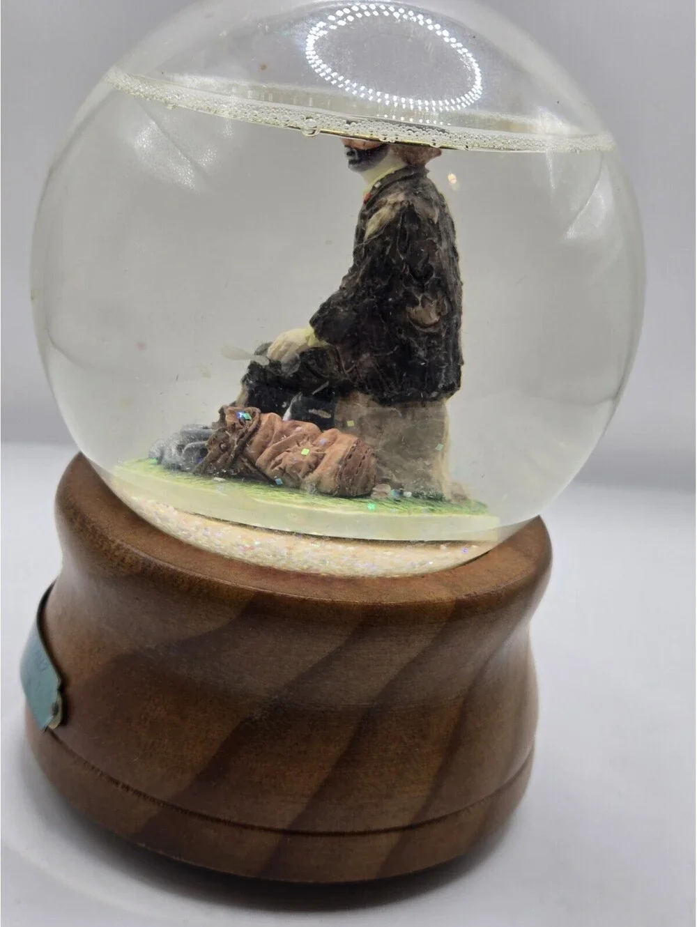 VTG Emmett Kelly Jr Where’s The Ball Clown Musical Snow Globe Music Box Flambro
